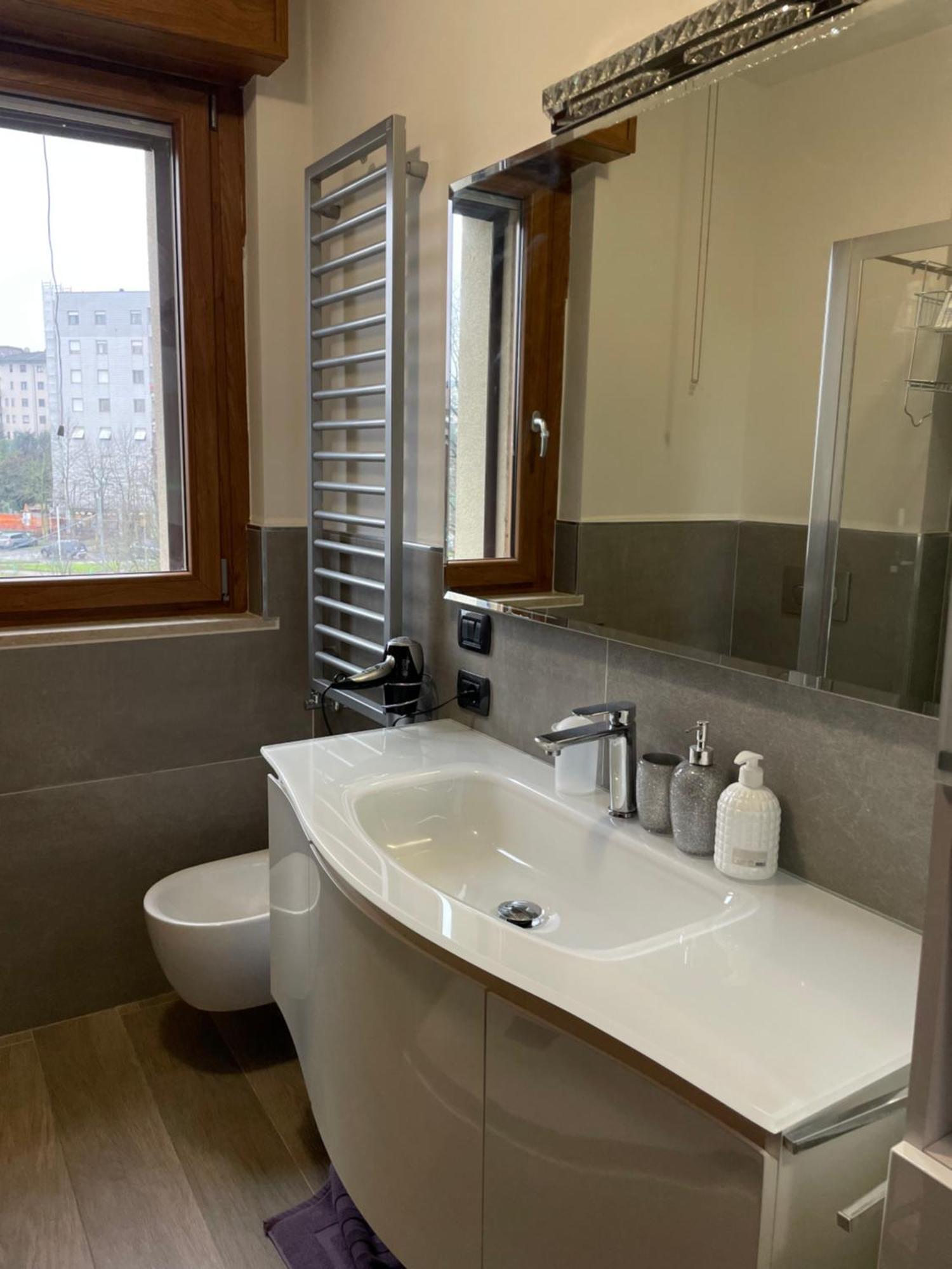 Pm 2 Via De Gasperi Guest House Rozzano Bagian luar foto